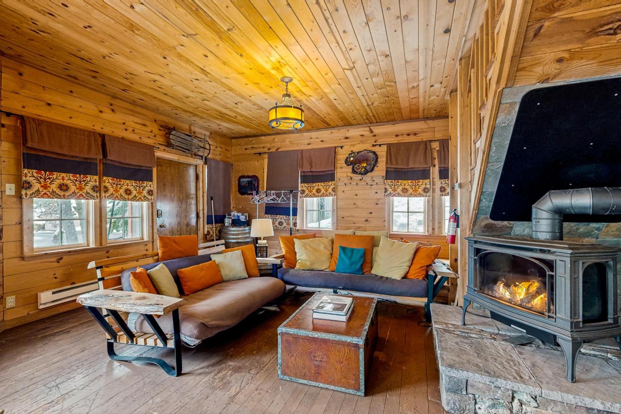 Flying Stag: Main Lodge Government Camp Exterior foto