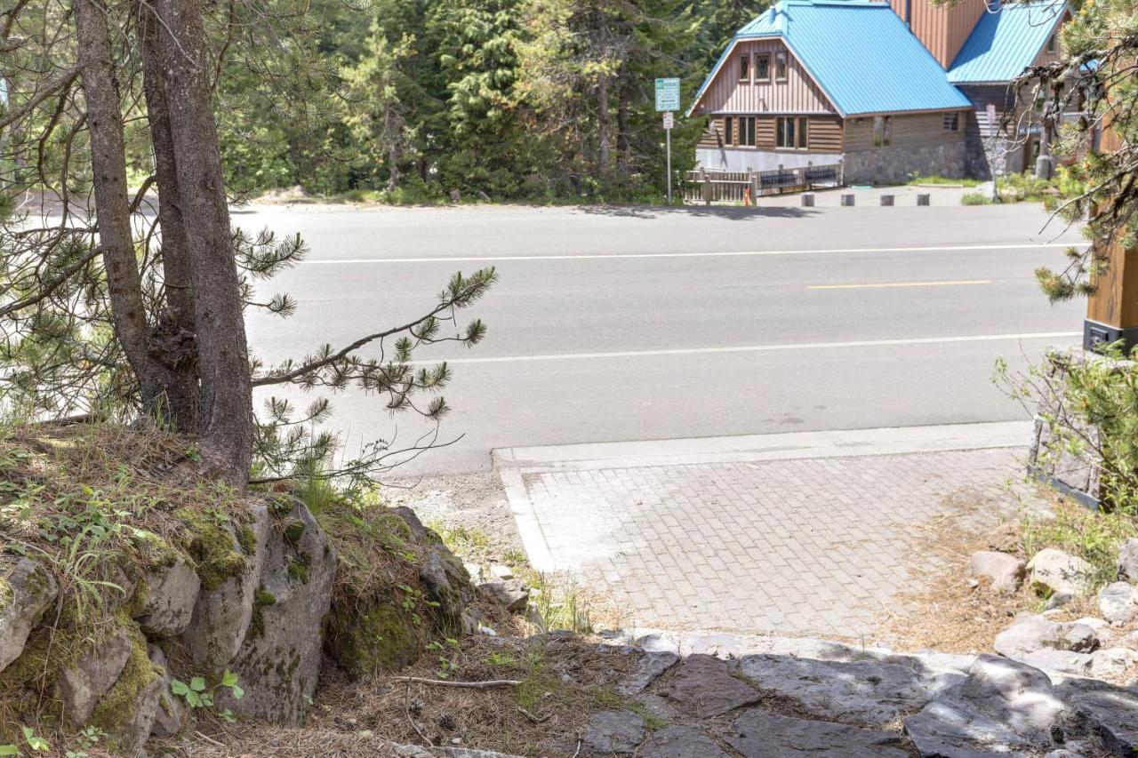 Flying Stag: Main Lodge Government Camp Exterior foto